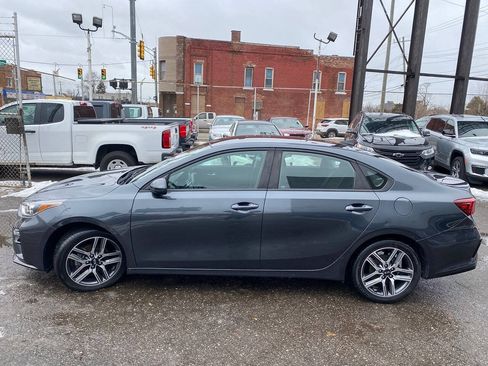 Used 2019 Kia Forte S FWD image 5