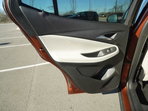 Used 2020 Buick Encore GX Preferred w/ Cold Weather Comfort Package image 16