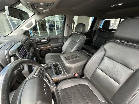 Used 2021 Chevrolet Silverado 1500 LT Trail Boss w/ Convenience Package II image 16