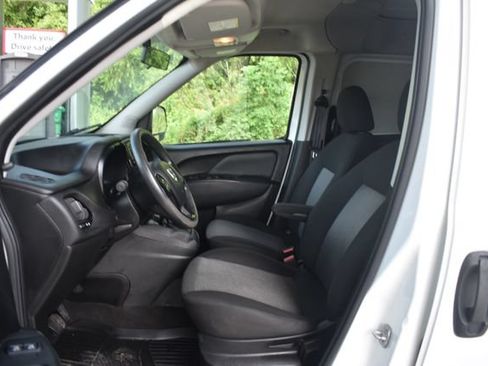 Used 2021 RAM ProMaster City Tradesman FWD image 9