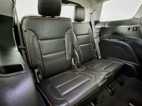 Used 2022 GMC Acadia AT4 image 34