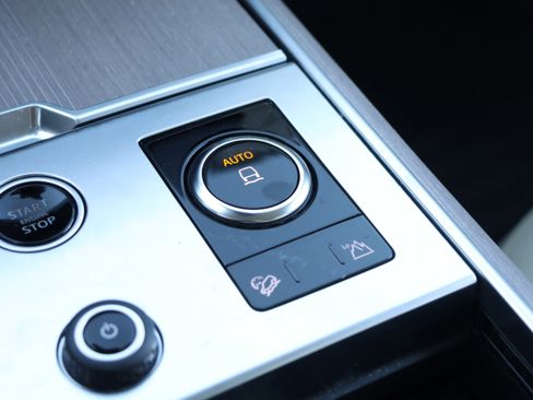 Used 2023 Land Rover Range Rover First Edition image 27