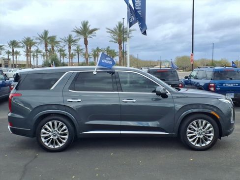 Used 2020 Hyundai Palisade Limited image 3