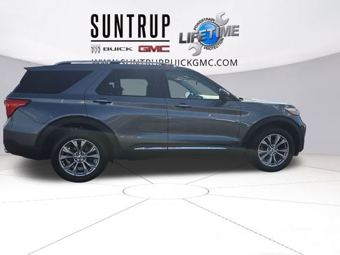 Used 2023 Ford Explorer Limited image 7