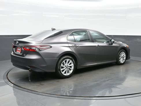 Used 2023 Toyota Camry LE image 6
