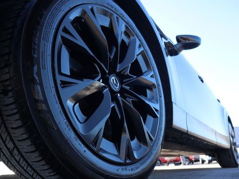 Used 2025 MAZDA CX-90 3.3 Turbo w/ Premium Sport Pkg image 9