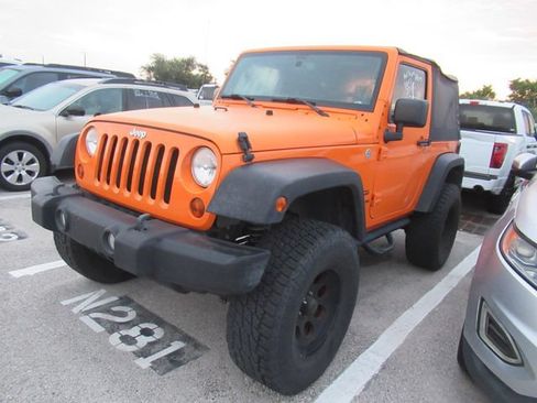 Used 2013 Jeep Wrangler Sport AWD/4WD image 3