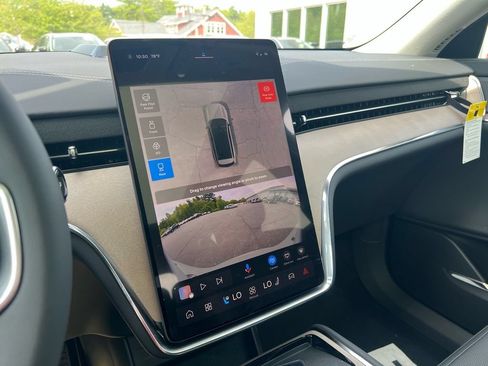 New 2026 Volvo EX90 Plus AWD/4WD image 19
