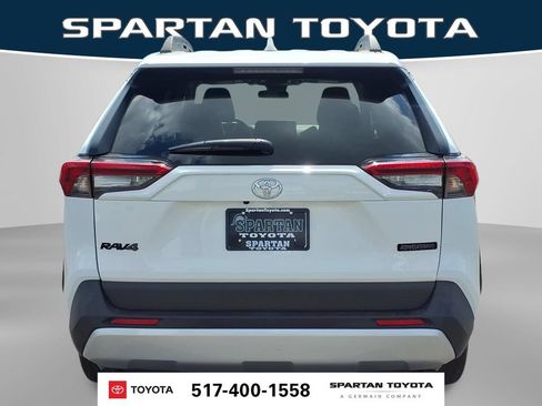 Used 2022 Toyota RAV4 Adventure AWD/4WD image 8