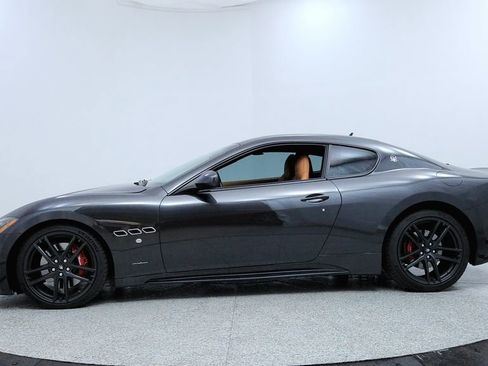 Used 2017 Maserati GranTurismo Sport image 2