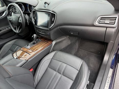 Used 2018 Maserati Ghibli S GranSport Q4 AWD/4WD image 16