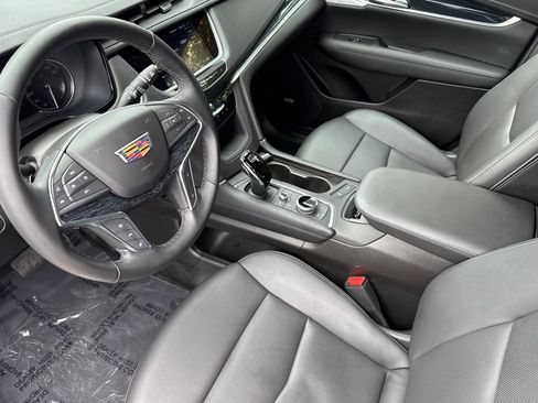 Used 2024 Cadillac XT5 Premium Luxury FWD image 4