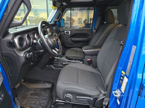 Used 2021 Jeep Wrangler Unlimited Sport image 18