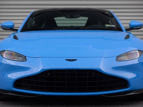 Used 2021 Aston Martin V8 Vantage Coupe RWD image 4