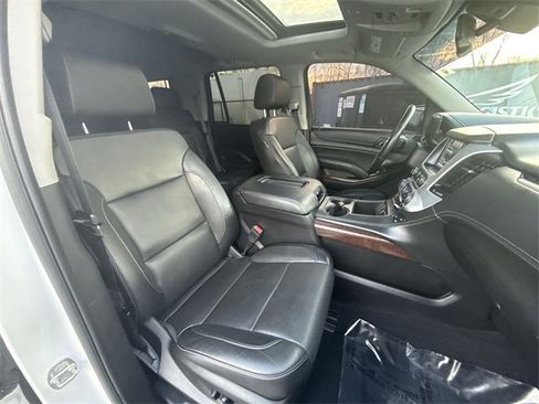 Used 2019 GMC Yukon SLT image 25