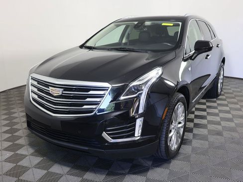 Used 2019 Cadillac XT5 Premium Luxury FWD image 1