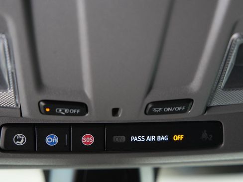 Used 2021 GMC Sierra 1500 SLT image 38