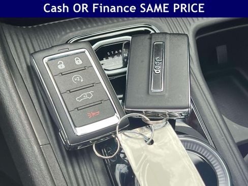 Used 2026 Jeep Cherokee Limited AWD/4WD image 28