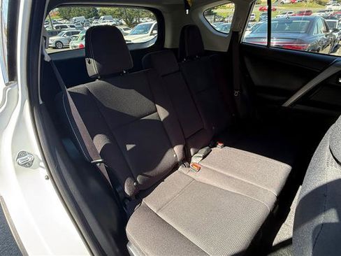 Used 2018 Toyota RAV4 XLE image 14