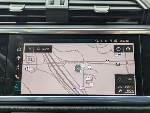 Certified 2023 Audi Q3 2.0T Premium Plus w/ Premium Plus Package image 18