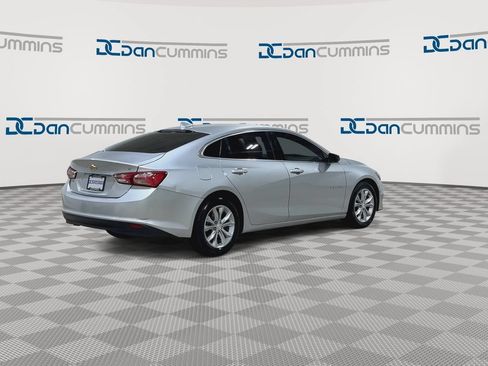 Used 2021 Chevrolet Malibu LT FWD image 8