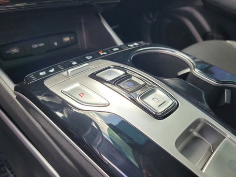 Certified 2022 Hyundai Tucson Limited w/ Cargo Package image 34