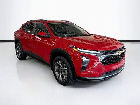 New 2026 Chevrolet Trax LT w/ Driver Confidence Package image 3