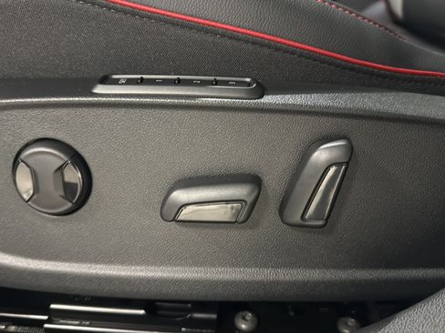 New 2026 Volkswagen GTI SE FWD image 17