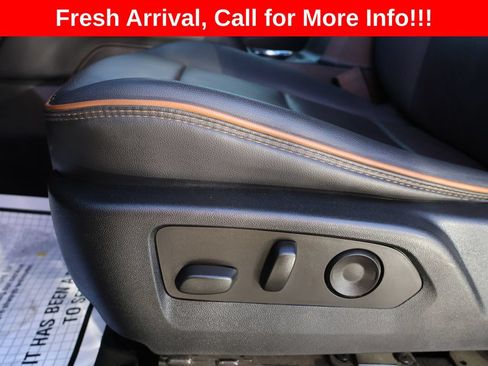 Certified 2023 GMC Canyon AT4 w/ AT4 Premium Package AWD/4WD image 16