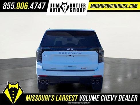 New 2026 Chevrolet Suburban RST w/ Comfort Package AWD/4WD image 4