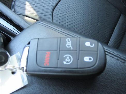 Certified 2025 Jeep Compass Trailhawk w/ Trailhawk Elite Group image 29