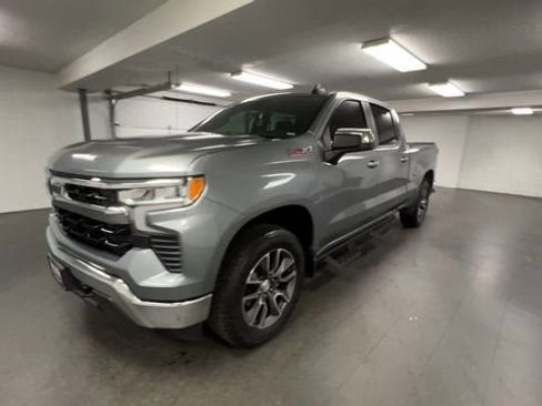 Certified 2023 Chevrolet Silverado 1500 LT w/ Z71 Off-Road Package AWD/4WD image 4