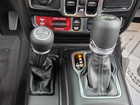 New 2026 Jeep Wrangler Unlimited Rubicon AWD/4WD image 16