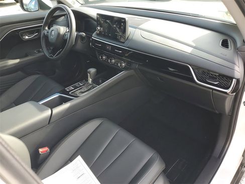 Certified 2025 Acura ADX FWD image 4