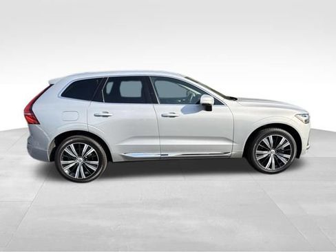 Used 2023 Volvo XC60 B5 Plus AWD/4WD image 14