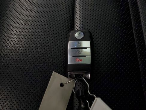 Used 2020 Kia Sorento SX image 26