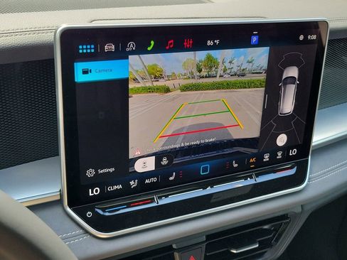 New 2026 Volkswagen Tiguan SE R-Line FWD image 11