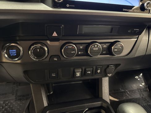 Used 2023 Toyota Tacoma TRD Sport image 45