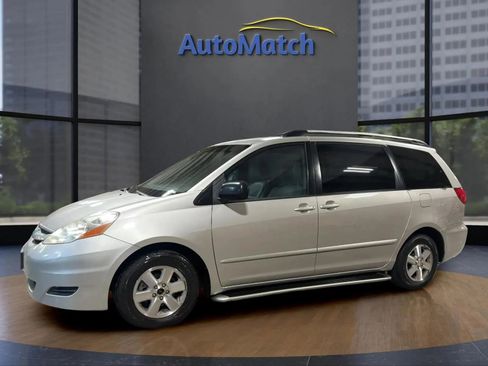 Used 2009 Toyota Sienna CE image 5
