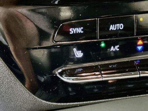 Used 2024 Buick Encore GX Avenir w/ Avenir Technology Package AWD/4WD image 16