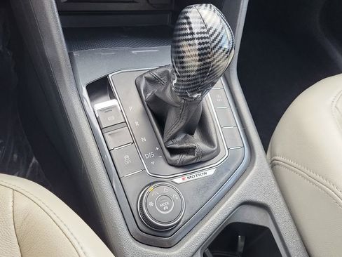 Used 2018 Volkswagen Tiguan S w/ 3rd Row Seat Package image 22