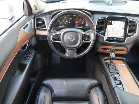 Used 2016 Volvo XC90 T6 Inscription w/ Vision Package AWD/4WD image 14