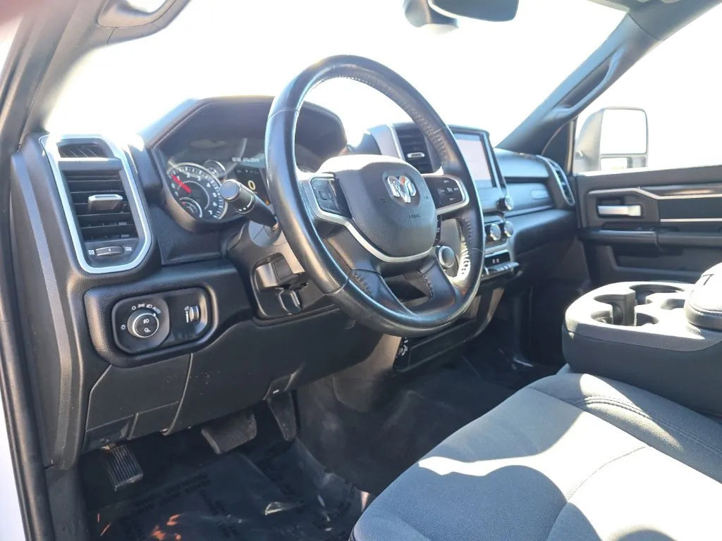 Used 2024 RAM 2500 Big Horn AWD/4WD image 15