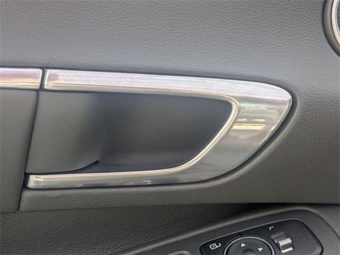 Used 2023 Hyundai Sonata SEL Plus image 17