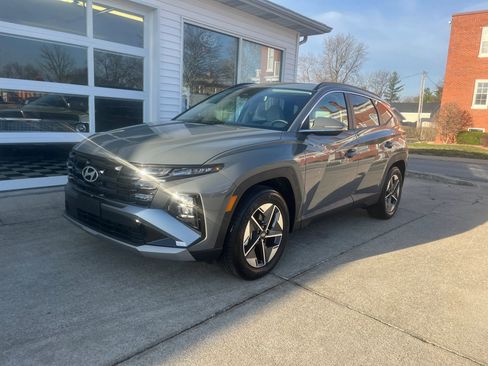 Used 2025 Hyundai Tucson SEL image 1