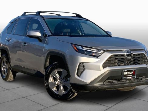 Used 2024 Toyota RAV4 XLE w/ Convenience Package FWD image 3