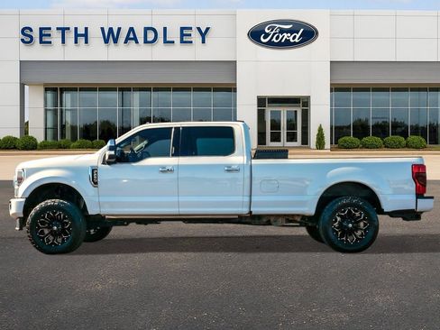 Used 2022 Ford F250 Platinum w/ FX4 Off-Road Package image 4