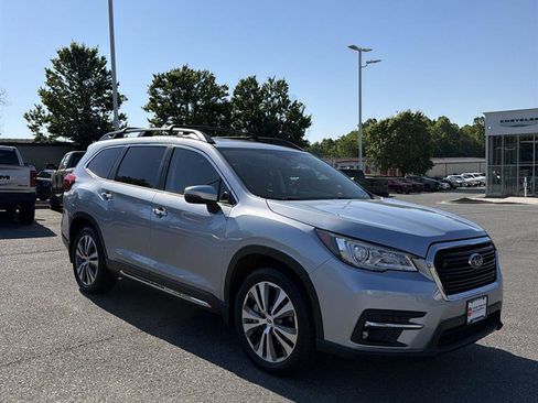 Used 2022 Subaru Ascent Touring AWD/4WD image 1