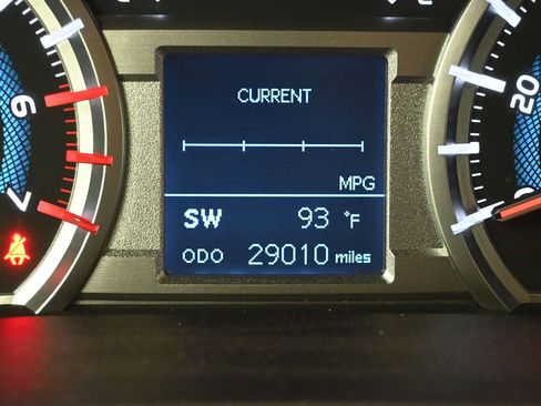 Used 2016 Toyota 4Runner SR5 AWD/4WD image 16