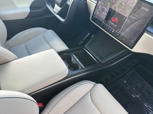 Used 2022 Tesla Model X Plaid AWD/4WD image 17
